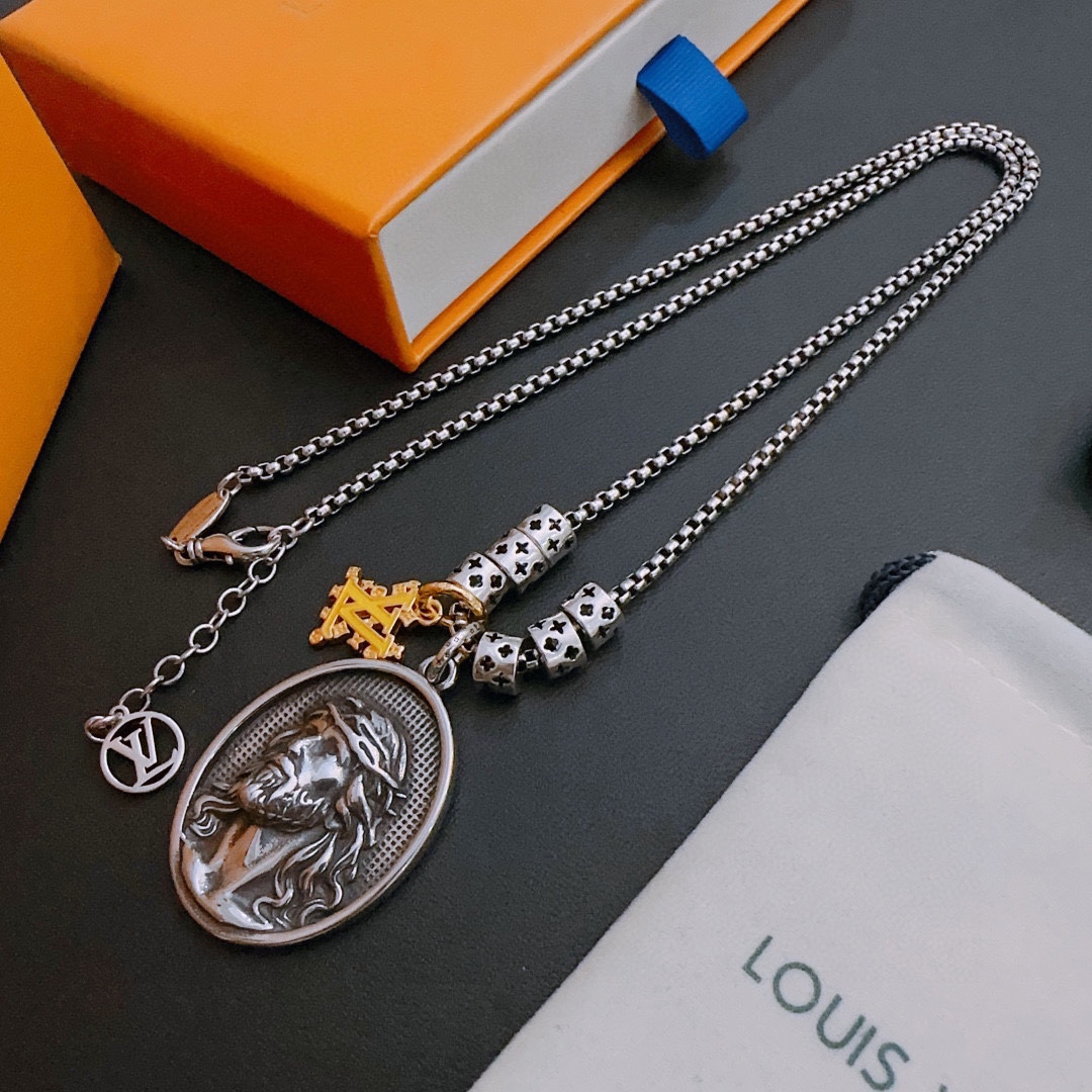 Louis Vuitton Necklaces